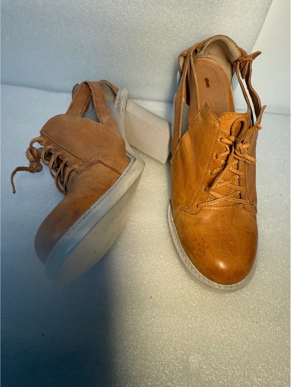 Schuler & Sons Philadelphia Sade Leather Oxford Heels Size 9.5 B - Picture 4 of 11